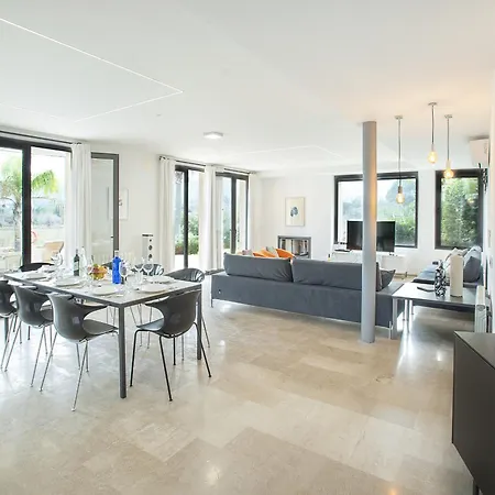 Owl Tereu - Luxury Retreat With Mountain Views Villa *