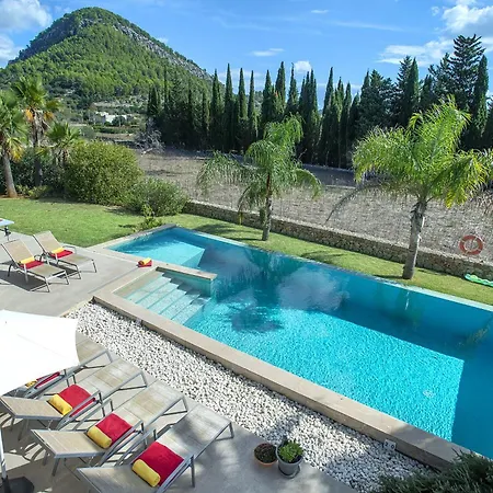 Villa Owl Tereu - Luxury Retreat With Mountain Views *